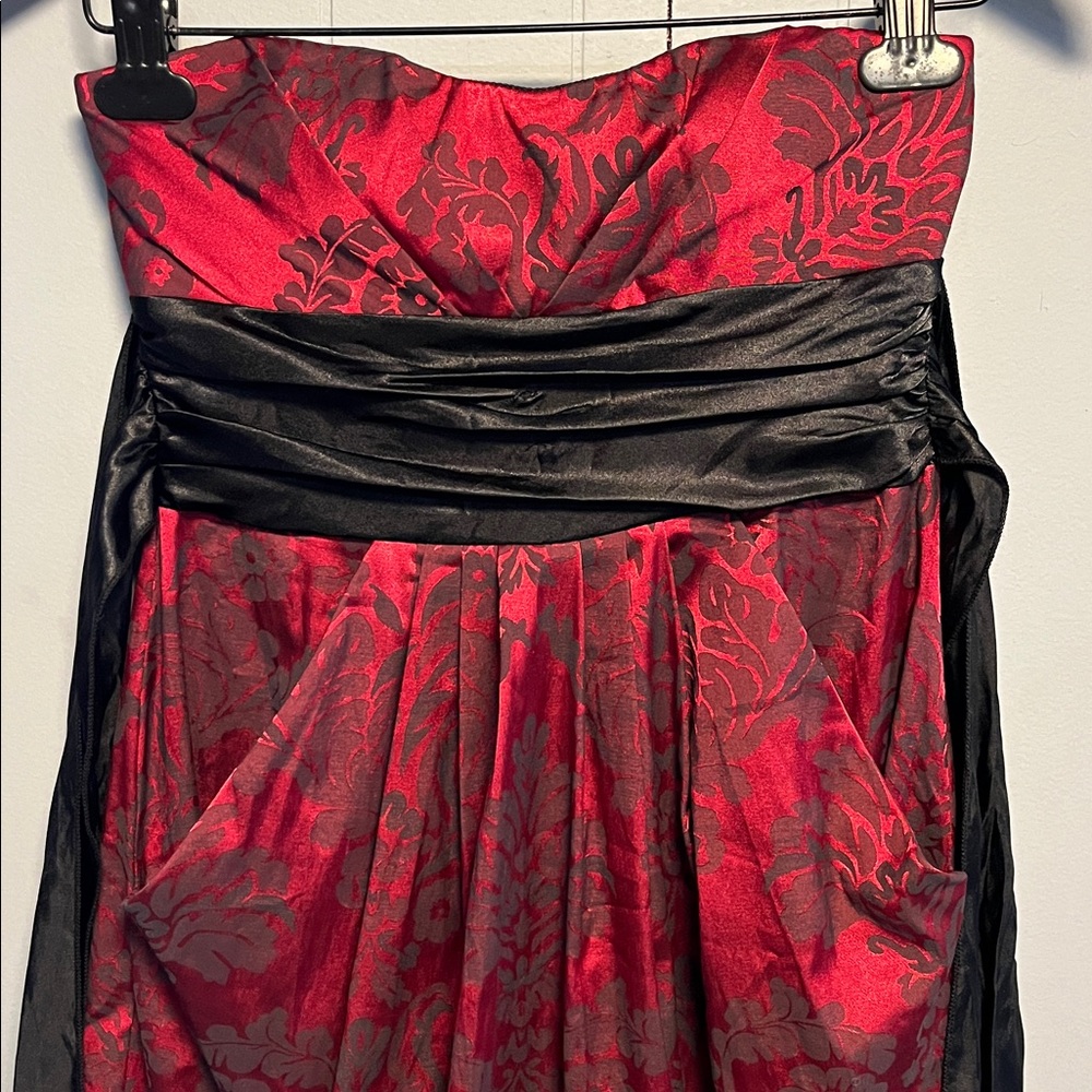 Speechless Red and Black Floral Strapless Mini Dress Size 3 (Juniors)